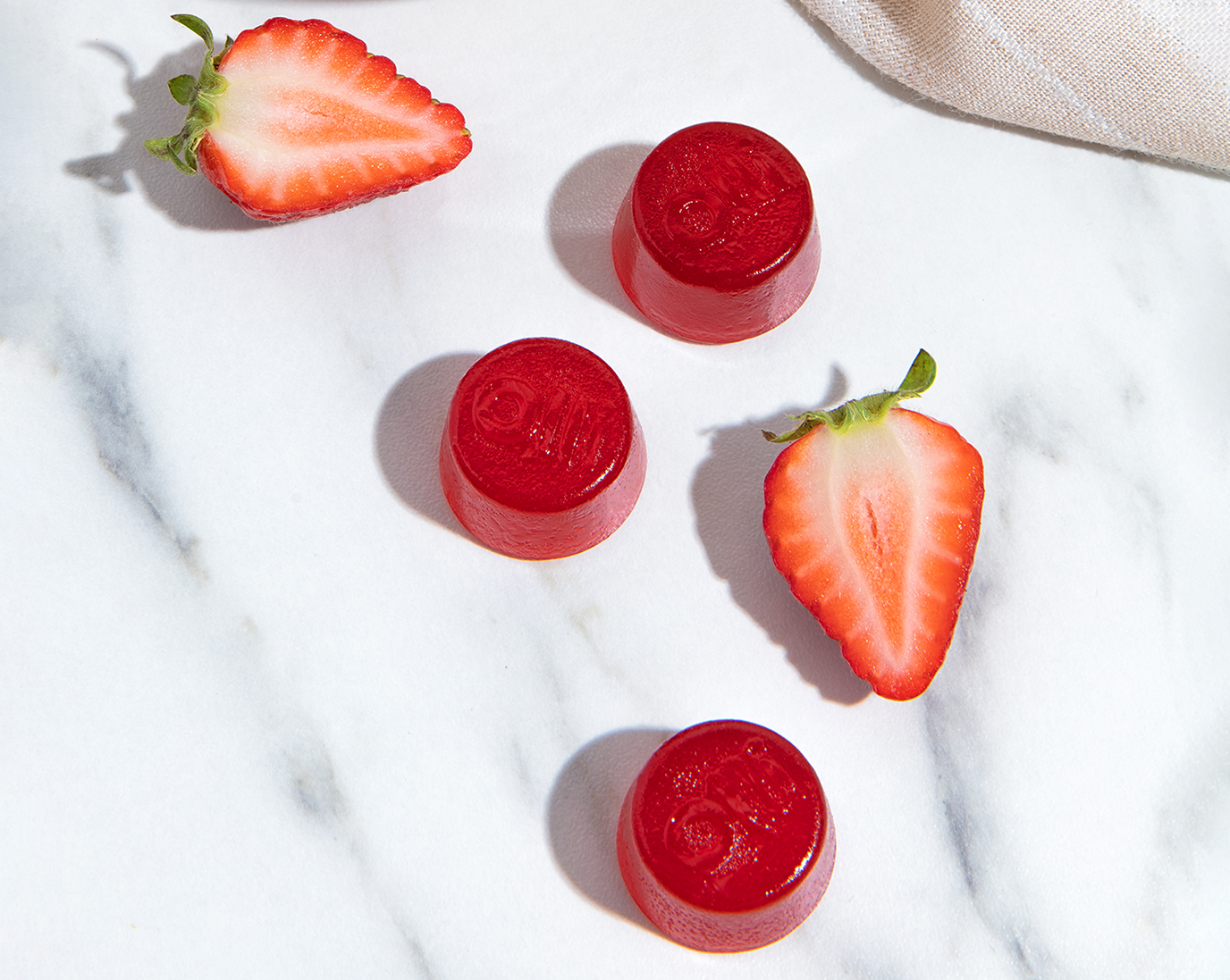 Photo of Olli Strawberry Fruit Chew ingredients including Strawberries